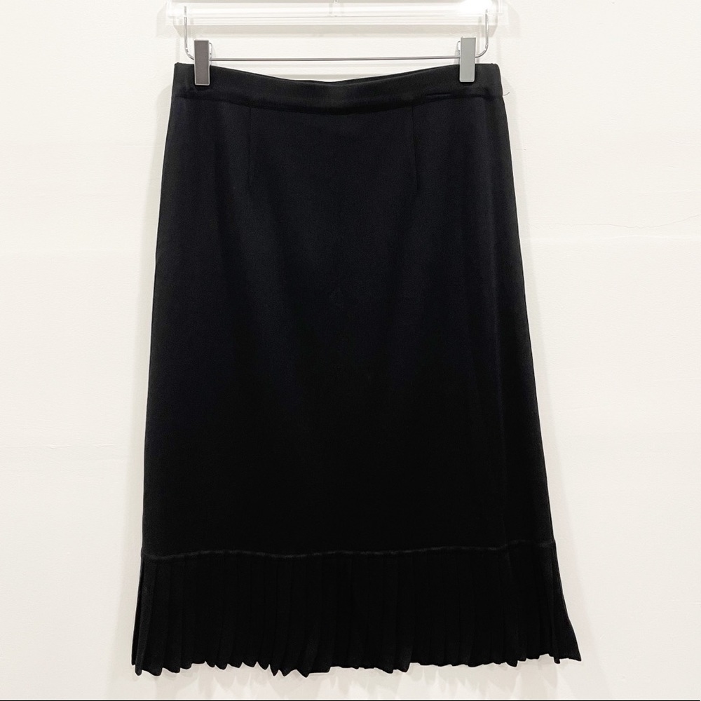 Exclusively Misook Pleated Trim Black Skirt Small
